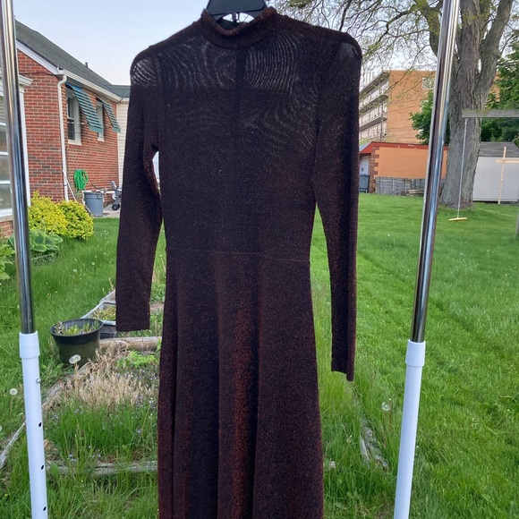 H&M Dresses & Skirts - Sparkle mid length dress